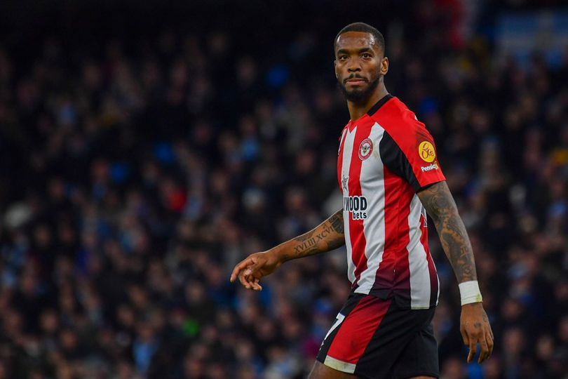 Aksi Ivan Toney di laga Manchester City vs Brentford, Premier League 2023/2024. (c) AP Photo/Rui Vieira